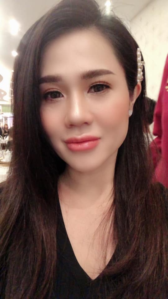 chị gái Ngọc Trinh 5