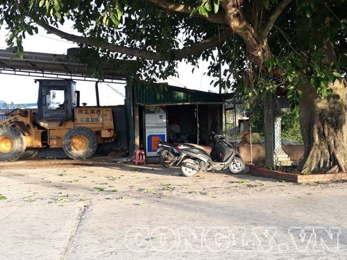 Huyện Hưng Nguyên – Nghệ An: Doanh nghiệp tự ý xây dựng ga ra ô tô và cây dầu