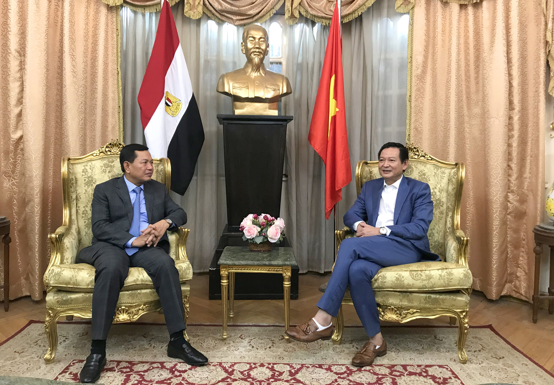 Đoàn cán bộ cấp cao TANDTC Việt Nam thăm và việc tại Ai Cập