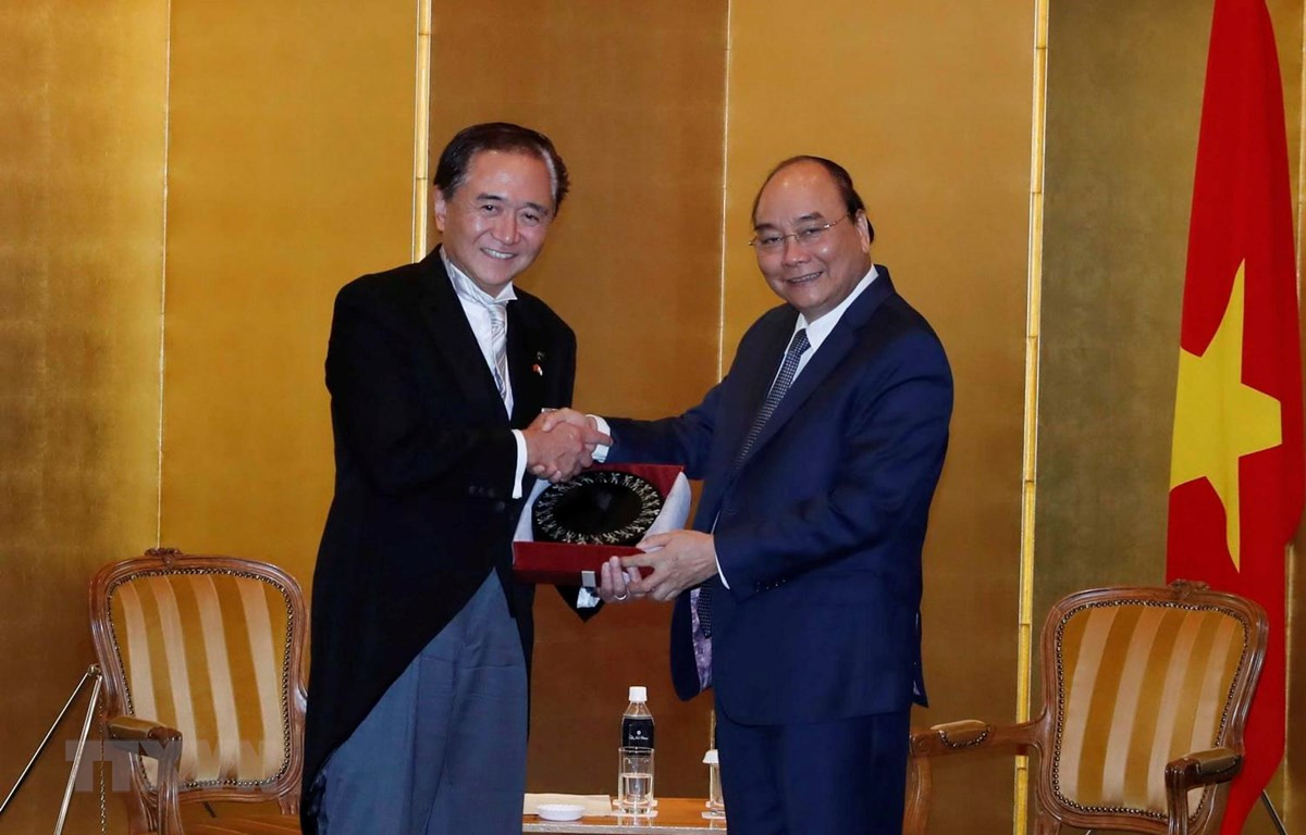 Các cuộc tiếp, gặp gỡ song phương của Thủ tướng Nguyễn Xuân Phúc tại Nhật Bản