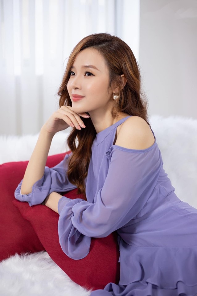 Tung loạt ảnh đậm chất bánh bèo, Midu xinh đẹp miễn chê 5