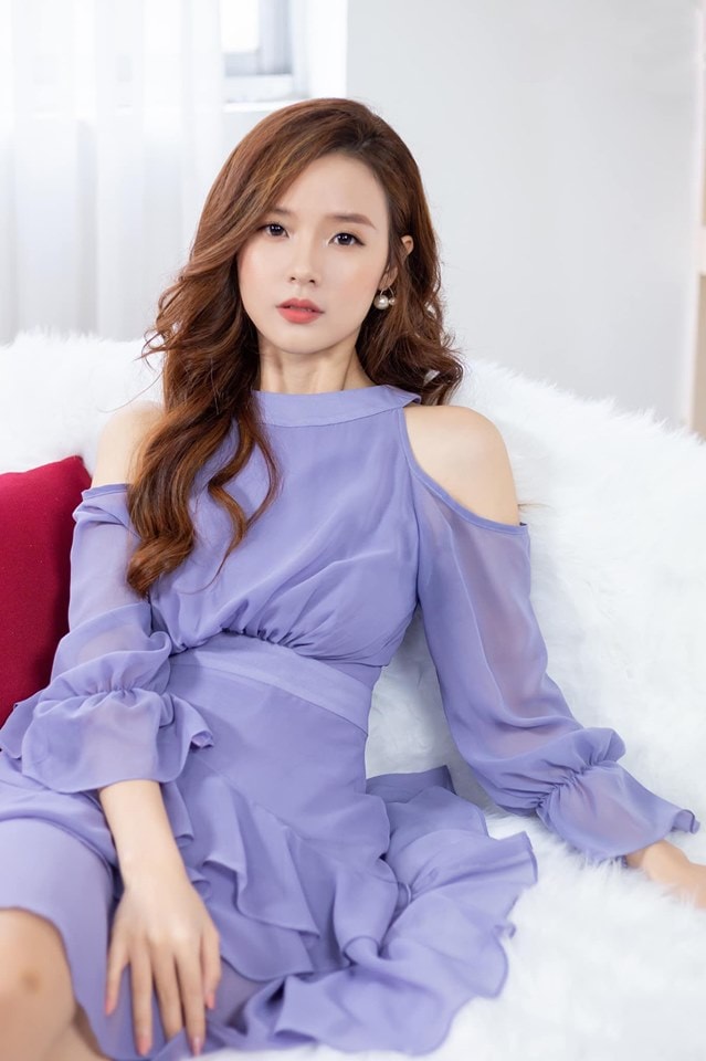 Tung loạt ảnh đậm chất bánh bèo, Midu xinh đẹp miễn chê 1