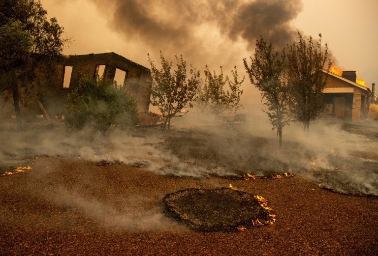 Mỹ: Hàng chục ngàn người sơ tán khỏi đám cháy dữ dội ở xứ sở rượu vang