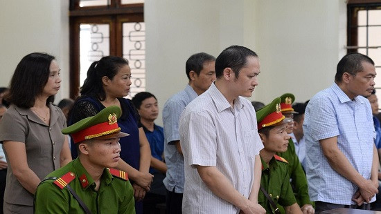 Cựu Phó Giám đốc Sở GD-ĐT tỉnh Hà Giang lĩnh án 2 năm tù