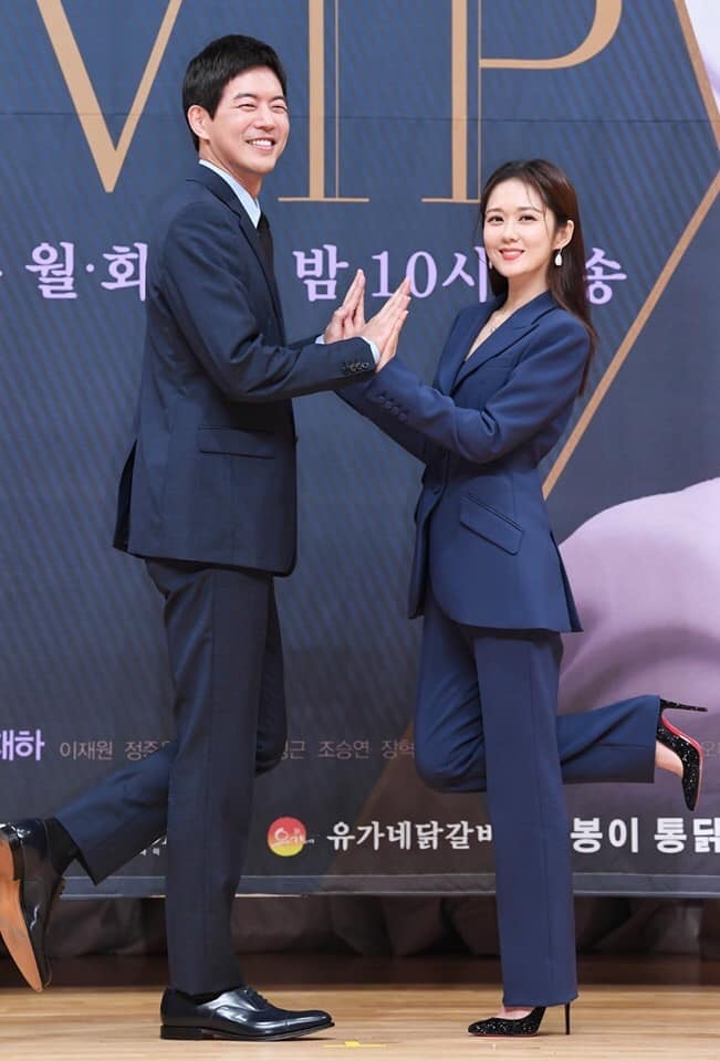 jang1-ngoisao.vn-w651-h960.jpg 0