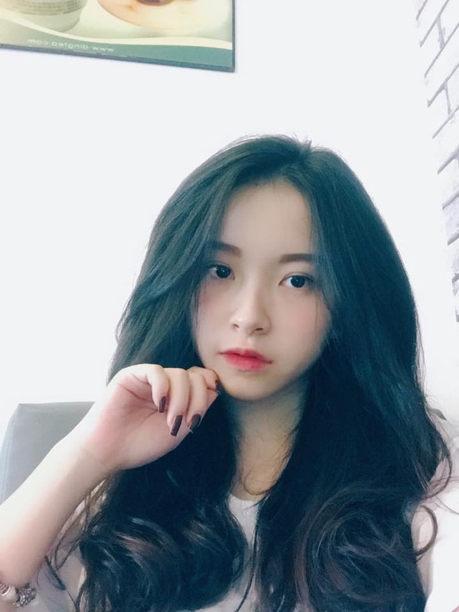 chân dung cô giáo bị chụp lén 10