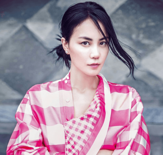Vương Phi lần thứ 4 từ chối lời cầu hôn của Tạ Đình Phong, nguyên nhân là do Trương Bá Chi? 1 Vương Phi lần thứ 4 từ chối lời cầu hôn của Tạ Đình Phong, nguyên nhân là do Trương Bá Chi? 1