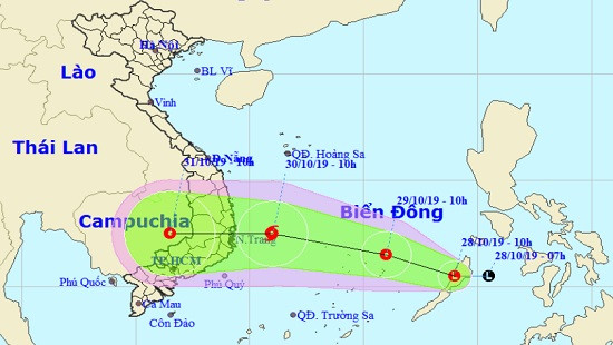 Xuất hiện áp thấp nhiệt đới gần Biển Đông có khả năng mạnh lên thành bão