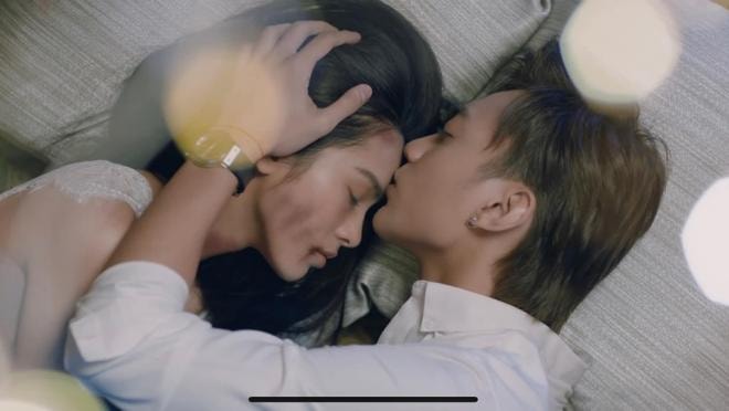 nữ chính MV tự tâm 2