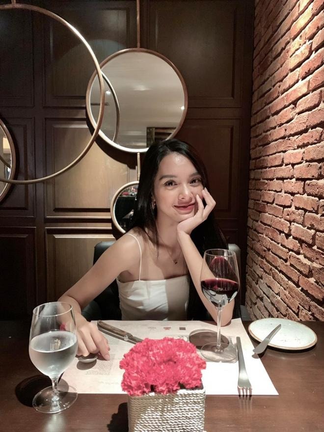 nữ chính MV tự tâm 2