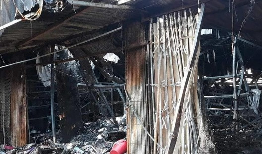 Hòa Bình: Cháy chợ Quán Trắng làm 1 cháu bé tử vong