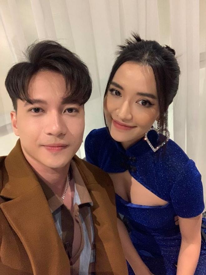 Bích Phương và ST Sơn Thạch 0
