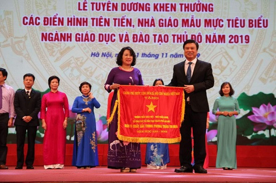 Hà Nội tuyên dương những nhà giáo ưu tú, nhà giáo mẫu mực năm 2019