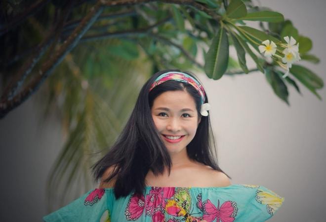 Nhan sắc tuổi U50 đến Hoa hậu cũng chào thua của bà xã 'Ông trùm phim truyền hình Việt' 11