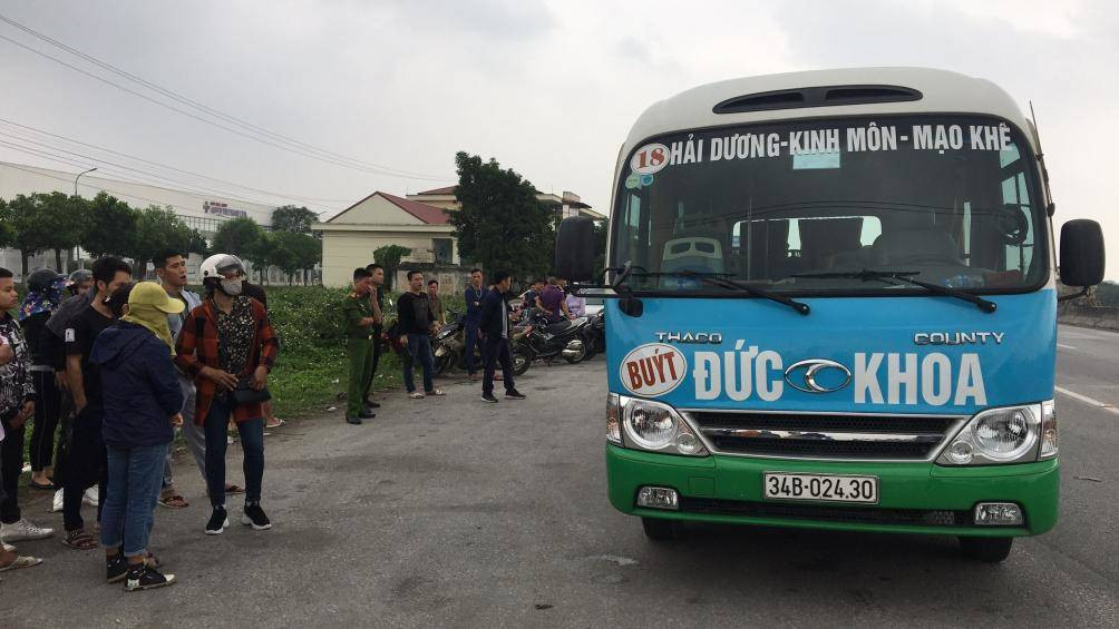 Hải Dương: Phát hiện tài xế xe bus tử vong bất thường trên ghế lái