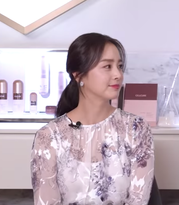 Trở lại sau thời gian 'ở ẩn', Kim Tae Hee hiếm lắm mới hé lộ hôn nhân viên mãn bên Bi Rain 0