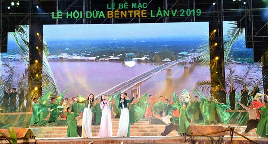 Bế mạc Lễ hội Dừa Bến Tre lần thứ 5 năm 2019