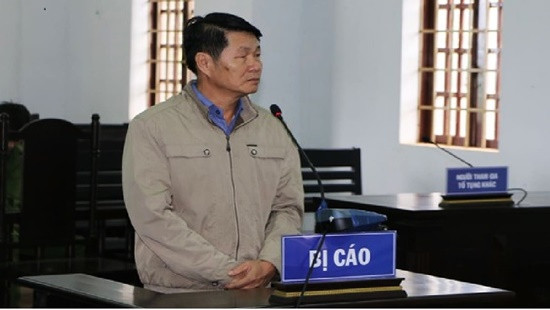 Nguyên Phó chủ tịch huyện lấn chiếm đất rừng rồi nhờ người khác đứng tên