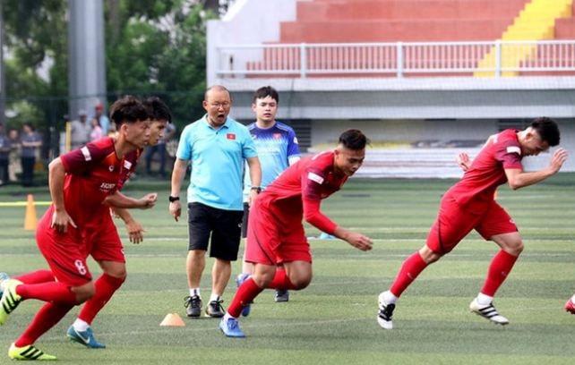 Vé vào sân môn bóng đá tại SEA Games 30 giá chỉ từ 22 nghìn đồng