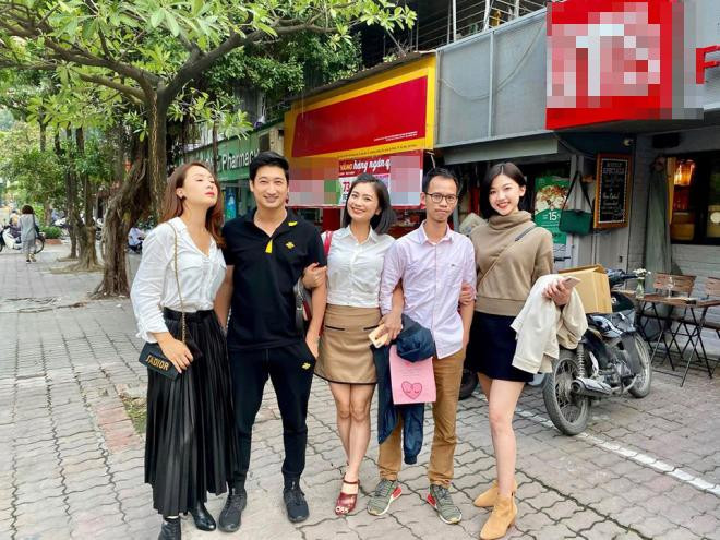 dàn diễn viên Hoa hồng trên ngực trái ngoài đời  0