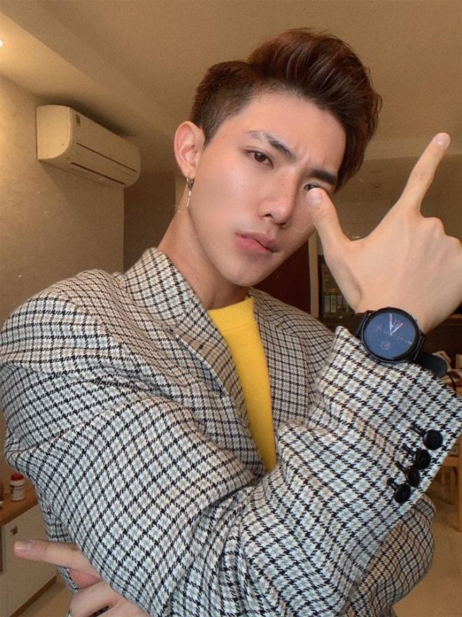 Erik tóc mới 3