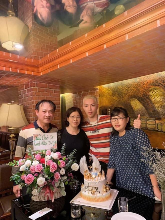 Erik tóc mới 0