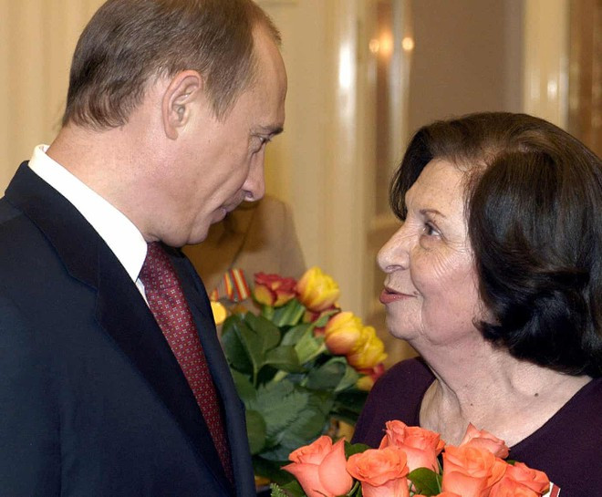 Tin vắn thế giới ngày 27/11: Nữ điệp viên Liên Xô khét tiếng qua đời