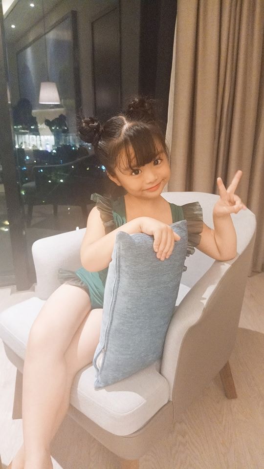 diễn viên nhỏ tuổi nhất Hoa hồng trên ngực trái 0