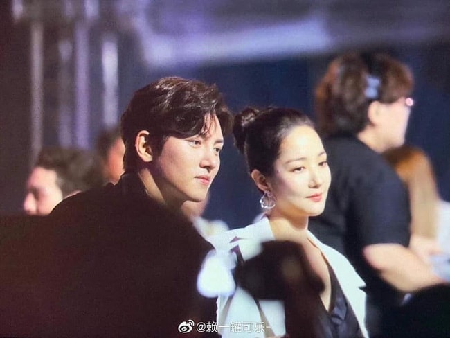 Nhìn Park Min Young ngắm Ji Chang Wook tình tứ không chớp mắt, ai cũng mong anh chị nên duyên quá đi! 0