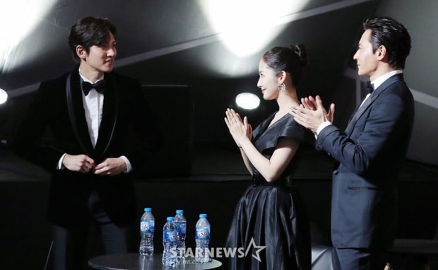 Nhìn Park Min Young ngắm Ji Chang Wook tình tứ không chớp mắt, ai cũng mong anh chị nên duyên quá đi! 1