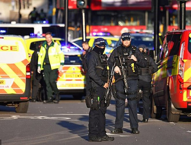 Tin vắn thế giới ngày 30/11: Tiêu diệt nghi phạm khủng bố trên cầu London