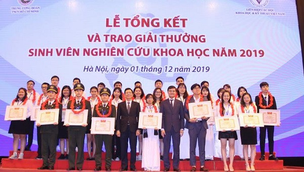 279 đề tài được trao giải tại Lễ tổng kết sinh viên nghiên cứu khoa học năm 2019