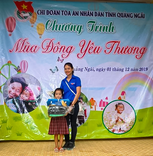 Chi đoàn TAND tỉnh Quảng Ngãi đồng hành cùng học sinh vùng cao