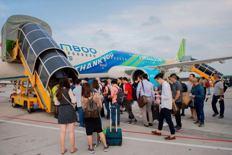 Thêm hãng bay, vé máy bay Tết Canh Tý 2020 vẫn “khó rẻ”
