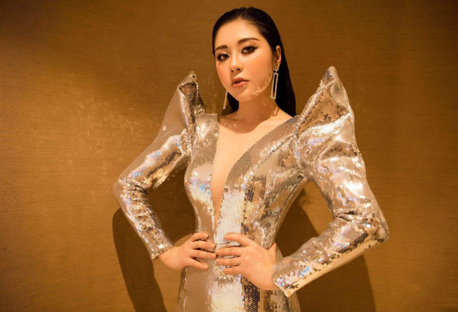 Hoa hậu Tô Diệp Hà diện váy tôn dáng, khoe ba vòng gợi cảm