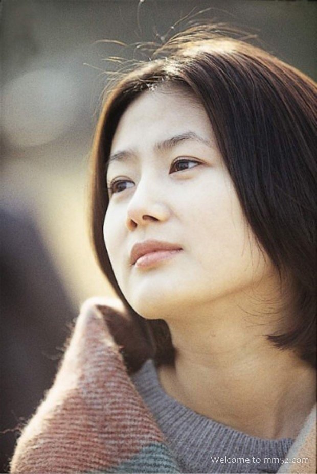 'Bảo bối điện ảnh' bí ẩn bậc nhất showbiz Hàn: Yêu chồng của Lee Young Ae, 'ăn ngủ' trên vàng khi rời showbiz 5