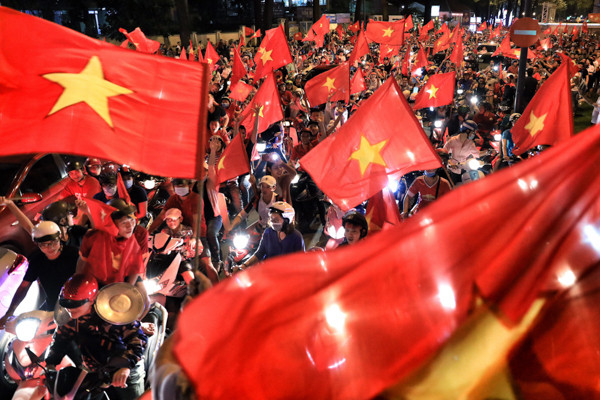Cả nước ăn mừng chiến thắng lịch sử của U22 Việt Nam tại SEA Games 30