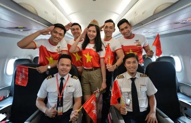 Vietjet tặng 1 năm bay miễn phí khắp châu Á cho đội bóng đá nam cùng gia đình ngay sau phần thưởng cho đội nữ vô địch SEA Games