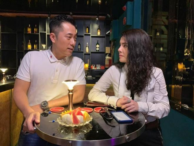 Tuấn Hoa hồng trên ngực trái 1
