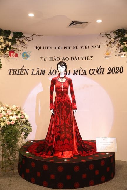 Triển lãm áo dài mùa cưới 2020 và những dấu ấn khó phai