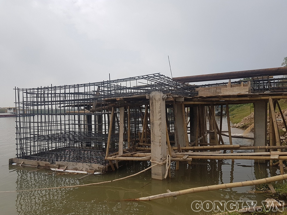 Tùy tiện phá kè sông Luộc để xây… bến thủy nội địa