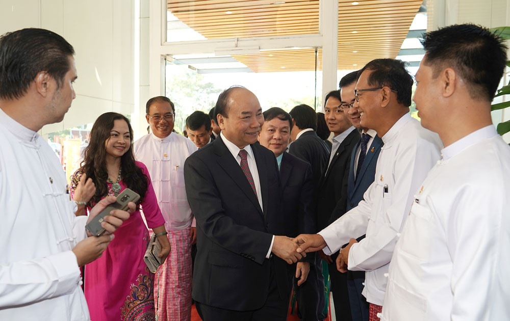 Ngày làm việc thứ hai của Thủ tướng Nguyễn Xuân Phúc tại Myanmar