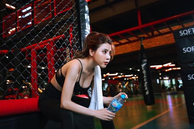 bạn gái tin đồn Trần Nghĩa 1