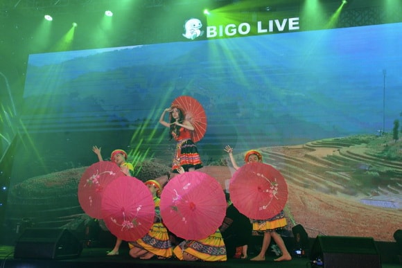 bigo-gala-2019-2312-3-ngoisao.vn-w580-h387 4