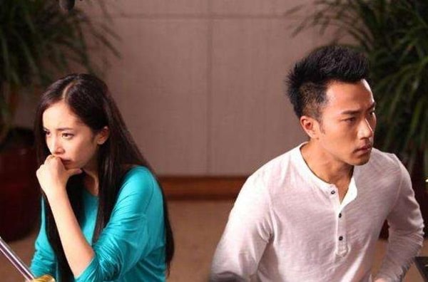 Cuộc ly hôn của Lưu Khải Uy và Dương Mịch: Đây là nguyên nhân và lý do người đẹp chọn trai trẻ Ngụy Đại Huân? 1