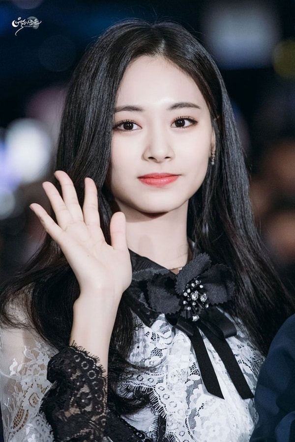 Lộ diện nữ thần thế hệ mới dẫn đầu top '100 gương mặt đẹp nhất thế giới' năm 2019 12