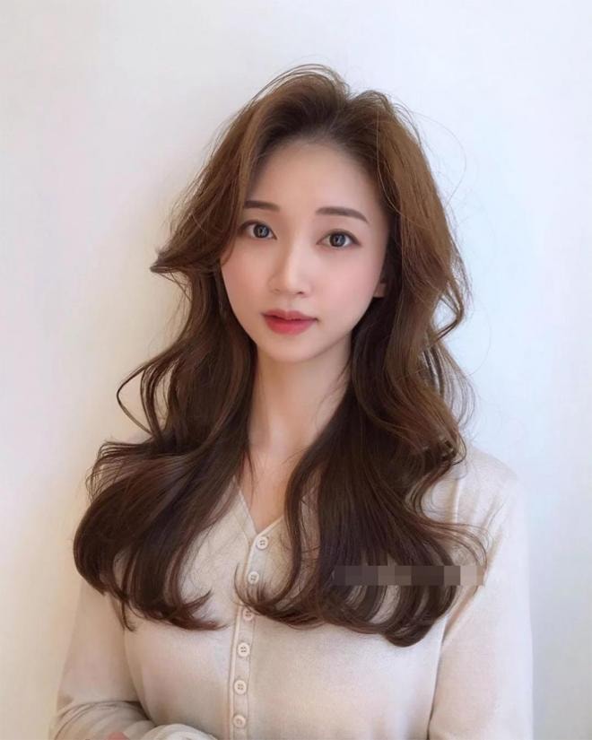 tóc xoăn dài đẹp 13