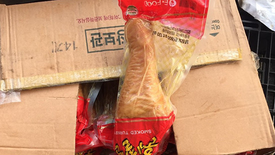 Hà Nội: Triệt phá kho chứa 25 tấn đùi gà tây Hàn Quốc hết hạn sử dụng