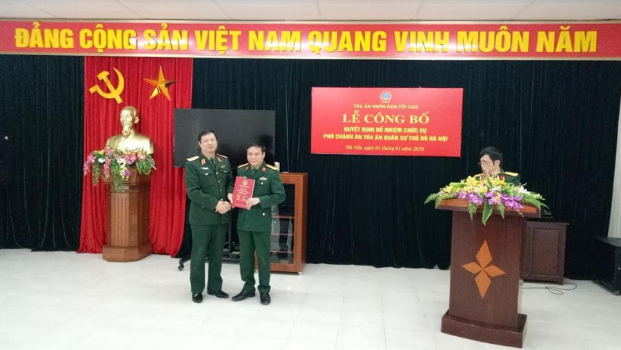 Trao quyết định bổ nhiệm Phó Chánh án TAQS Thủ đô Hà Nội