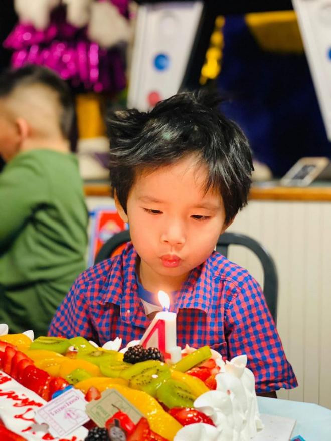 Sinh nhật 4 tuổi của con trai Ngọc Quyên, không có sự xuất hiện của chồng cũ 7